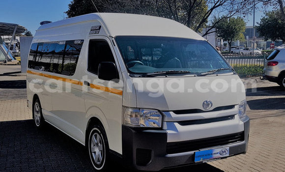Nunua Ilio tumika Toyota Hiace White Gari ndani ya Hlatikulu nchini Wilaya ya Shiselweni Nunua Ilio tumika Toyota Hiace White Gari ndani ya Hlatikulu nchini Wilaya ya Shiselweni