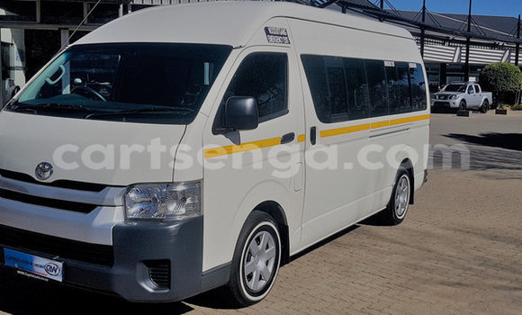 Nunua Ilio tumika Toyota Hiace White Gari ndani ya Hlatikulu nchini Wilaya ya Shiselweni Nunua Ilio tumika Toyota Hiace White Gari ndani ya Hlatikulu nchini Wilaya ya Shiselweni