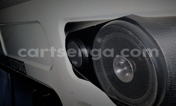 Nunua Ilio tumika Toyota Hiace White Gari ndani ya Hlatikulu nchini Wilaya ya Shiselweni Nunua Ilio tumika Toyota Hiace White Gari ndani ya Hlatikulu nchini Wilaya ya Shiselweni