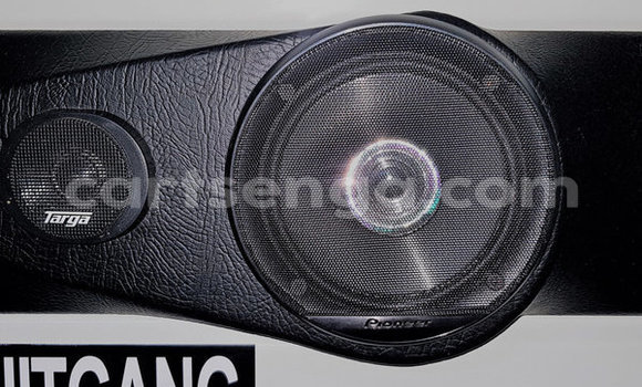 Nunua Ilio tumika Toyota Hiace White Gari ndani ya Hlatikulu nchini Wilaya ya Shiselweni Nunua Ilio tumika Toyota Hiace White Gari ndani ya Hlatikulu nchini Wilaya ya Shiselweni