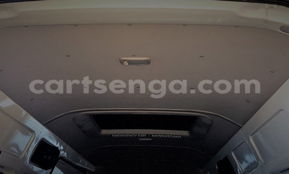 Nunua Ilio tumika Toyota Hiace White Gari ndani ya Hlatikulu nchini Wilaya ya Shiselweni Nunua Ilio tumika Toyota Hiace White Gari ndani ya Hlatikulu nchini Wilaya ya Shiselweni