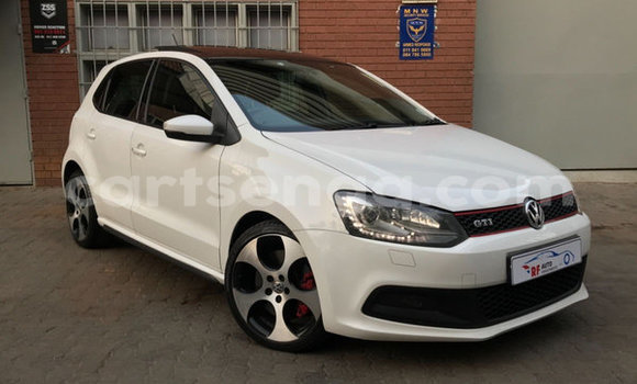 Nunua Ilio tumika Volkswagen Polo GTI White Gari ndani ya Ezulwini nchini Hhohho Nunua Ilio tumika Volkswagen Polo GTI White Gari ndani ya Ezulwini nchini Hhohho