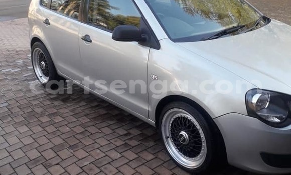 Nunua Ilio tumika Volkswagen Polo Silver Gari ndani ya Ezulwini nchini Hhohho Nunua Ilio tumika Volkswagen Polo Silver Gari ndani ya Ezulwini nchini Hhohho