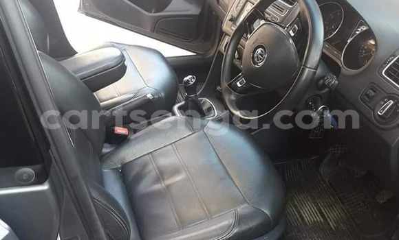 Nunua Ilio tumika Volkswagen Polo Silver Gari ndani ya Ezulwini nchini Hhohho Nunua Ilio tumika Volkswagen Polo Silver Gari ndani ya Ezulwini nchini Hhohho