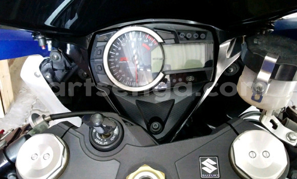 Nunua Ilio tumika Suzuki APV Blue Gari ndani ya Hlatikulu nchini Wilaya ya Shiselweni Nunua Ilio tumika Suzuki APV Blue Gari ndani ya Hlatikulu nchini Wilaya ya Shiselweni