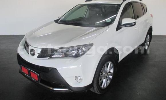 Acheter Occasion Voiture Toyota RAV4 Blanc à Manzini, Manzini Acheter Occasion Voiture Toyota RAV4 Blanc à Manzini, Manzini