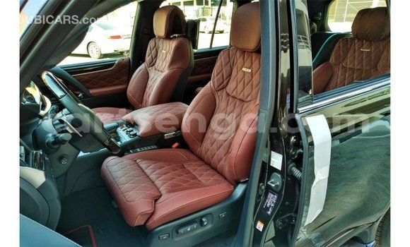 Nunua Imported Lexus LX Black Gari ndani ya Import - Dubai nchini Hhohho Nunua Imported Lexus LX Black Gari ndani ya Import - Dubai nchini Hhohho