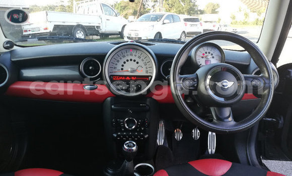 Acheter Occasion Voiture MINI Cooper Noir à Ezulwini, Hhohho Acheter Occasion Voiture MINI Cooper Noir à Ezulwini, Hhohho