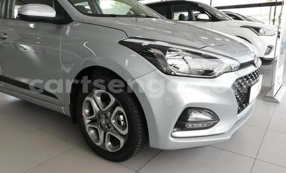 Nunua Ilio tumika Hyundai i20 Silver Gari ndani ya Ezulwini nchini Hhohho Nunua Ilio tumika Hyundai i20 Silver Gari ndani ya Ezulwini nchini Hhohho