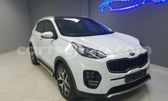 Nunua Ilio tumika Kia Sportage White Gari ndani ya Manzini nchini Manzini Nunua Ilio tumika Kia Sportage White Gari ndani ya Manzini nchini Manzini