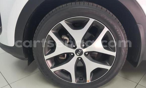 Nunua Ilio tumika Kia Sportage White Gari ndani ya Manzini nchini Manzini Nunua Ilio tumika Kia Sportage White Gari ndani ya Manzini nchini Manzini