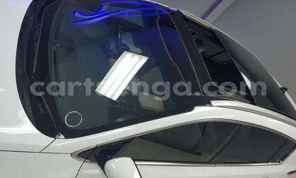 Nunua Ilio tumika Kia Sportage White Gari ndani ya Manzini nchini Manzini Nunua Ilio tumika Kia Sportage White Gari ndani ya Manzini nchini Manzini