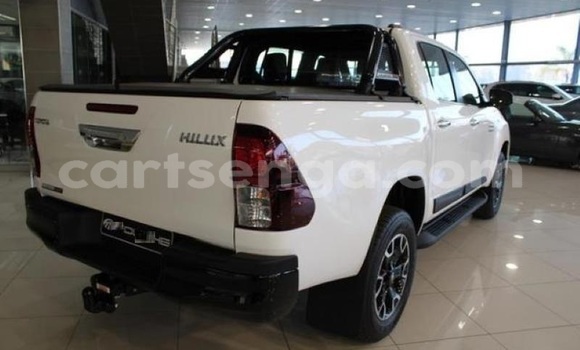 Nunua Ilio tumika Toyota Hilux White Gari ndani ya Ezulwini nchini Hhohho Nunua Ilio tumika Toyota Hilux White Gari ndani ya Ezulwini nchini Hhohho