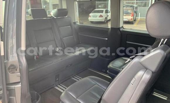 Nunua Ilio tumika Volkswagen Caravelle Silver Gari ndani ya Ezulwini nchini Hhohho Nunua Ilio tumika Volkswagen Caravelle Silver Gari ndani ya Ezulwini nchini Hhohho