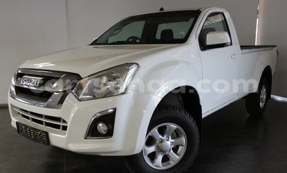 Nunua Ilio tumika Isuzu KB White Gari ndani ya Ezulwini nchini Hhohho Nunua Ilio tumika Isuzu KB White Gari ndani ya Ezulwini nchini Hhohho