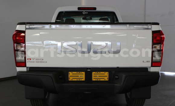 Nunua Ilio tumika Isuzu KB White Gari ndani ya Ezulwini nchini Hhohho Nunua Ilio tumika Isuzu KB White Gari ndani ya Ezulwini nchini Hhohho