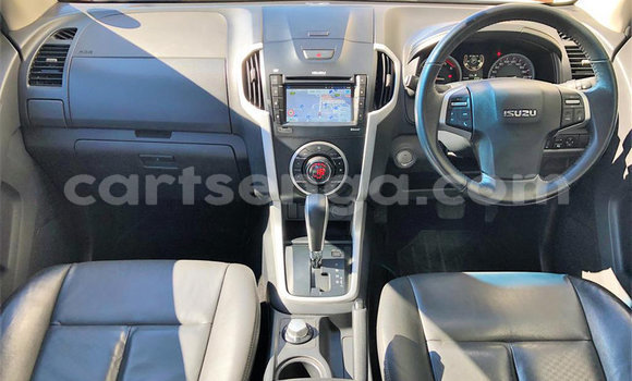 Nunua Ilio tumika Isuzu KB White Gari ndani ya Ezulwini nchini Hhohho Nunua Ilio tumika Isuzu KB White Gari ndani ya Ezulwini nchini Hhohho