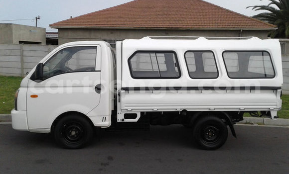 Acheter Occasion Voiture Hyundai H200 Blanc à Ezulwini, Hhohho Acheter Occasion Voiture Hyundai H200 Blanc à Ezulwini, Hhohho