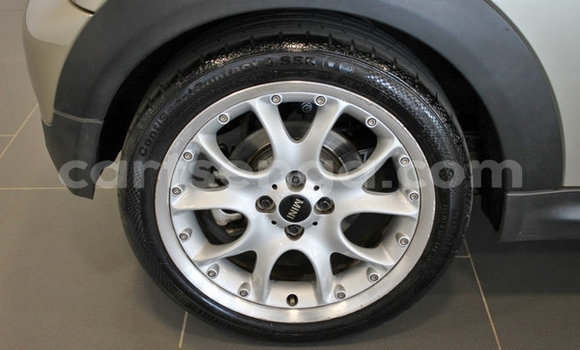 Acheter Occasion Voiture MINI Cooper Gris à Hlatikulu, Shiselweni District Acheter Occasion Voiture MINI Cooper Gris à Hlatikulu, Shiselweni District