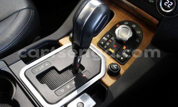 Nunua Ilio tumika Land Rover Discovery Black Gari ndani ya Ezulwini nchini Hhohho Nunua Ilio tumika Land Rover Discovery Black Gari ndani ya Ezulwini nchini Hhohho