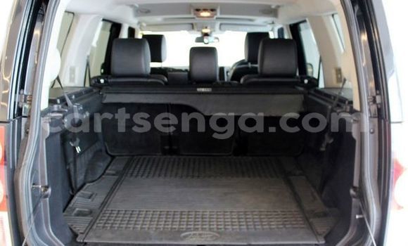 Nunua Ilio tumika Land Rover Discovery Black Gari ndani ya Ezulwini nchini Hhohho Nunua Ilio tumika Land Rover Discovery Black Gari ndani ya Ezulwini nchini Hhohho