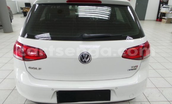 Nunua Ilio tumika Volkswagen Golf White Gari ndani ya Ezulwini nchini Hhohho Nunua Ilio tumika Volkswagen Golf White Gari ndani ya Ezulwini nchini Hhohho