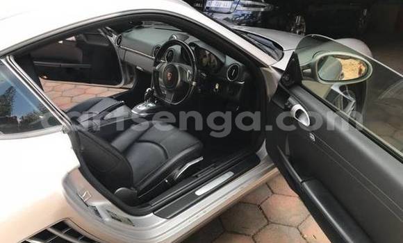 Nunua Ilio tumika Porsche 718 Cayman Silver Gari ndani ya Ezulwini nchini Hhohho Nunua Ilio tumika Porsche 718 Cayman Silver Gari ndani ya Ezulwini nchini Hhohho