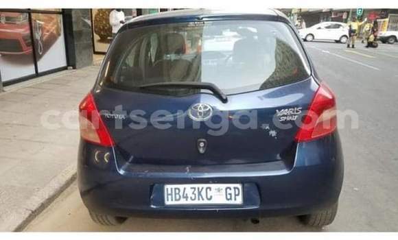 Buy Used Toyota Yaris Blue Car in Bhunya in Manzini Buy Used Toyota Yaris Blue Car in Bhunya in Manzini