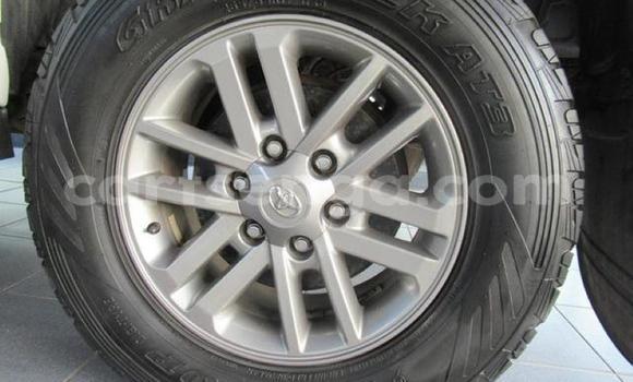 Nunua Ilio tumika Toyota Hilux White Gari ndani ya Manzini nchini Manzini Nunua Ilio tumika Toyota Hilux White Gari ndani ya Manzini nchini Manzini