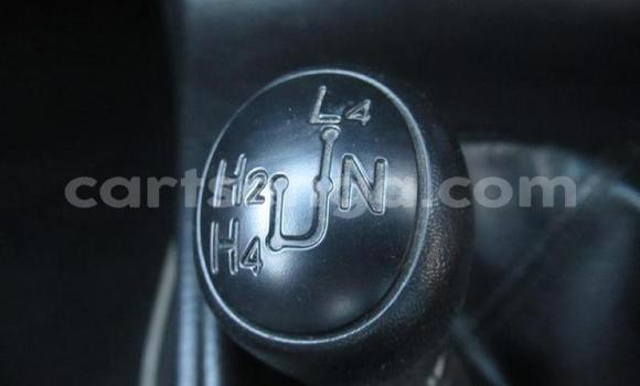 Nunua Ilio tumika Toyota Hilux White Gari ndani ya Manzini nchini Manzini Nunua Ilio tumika Toyota Hilux White Gari ndani ya Manzini nchini Manzini