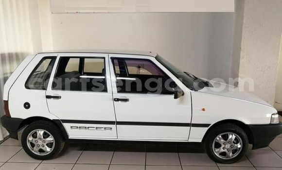 Buy Used Fiat Uno White Car in Ezulwini in Hhohho