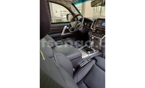 Nunua Imported Toyota Land Cruiser Black Gari ndani ya Import - Dubai nchini Hhohho Nunua Imported Toyota Land Cruiser Black Gari ndani ya Import - Dubai nchini Hhohho