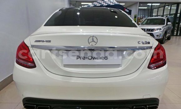 Acheter Occasion Voiture Mercedes‒Benz C–Class Blanc à Hlatikulu, Shiselweni District Acheter Occasion Voiture Mercedes‒Benz C–Class Blanc à Hlatikulu, Shiselweni District