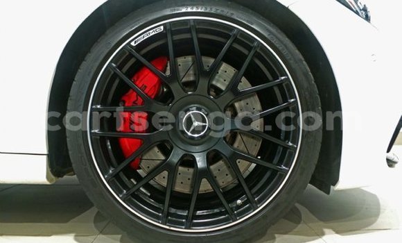 Acheter Occasion Voiture Mercedes‒Benz C–Class Blanc à Hlatikulu, Shiselweni District Acheter Occasion Voiture Mercedes‒Benz C–Class Blanc à Hlatikulu, Shiselweni District