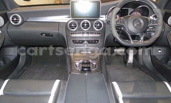 Acheter Occasion Voiture Mercedes‒Benz C–Class Blanc à Hlatikulu, Shiselweni District Acheter Occasion Voiture Mercedes‒Benz C–Class Blanc à Hlatikulu, Shiselweni District