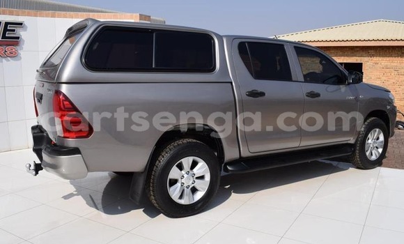 Buy Used Toyota Hilux Silver Car in Mbabane in Manzini Buy Used Toyota Hilux Silver Car in Mbabane in Manzini
