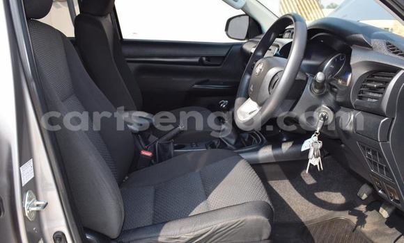 Buy Used Toyota Hilux Silver Car in Mbabane in Manzini Buy Used Toyota Hilux Silver Car in Mbabane in Manzini