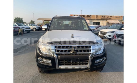 Nunua Imported Mitsubishi Pajero Black Gari ndani ya Import - Dubai nchini Hhohho Nunua Imported Mitsubishi Pajero Black Gari ndani ya Import - Dubai nchini Hhohho