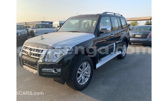 Nunua Imported Mitsubishi Pajero Black Gari ndani ya Import - Dubai nchini Hhohho Nunua Imported Mitsubishi Pajero Black Gari ndani ya Import - Dubai nchini Hhohho