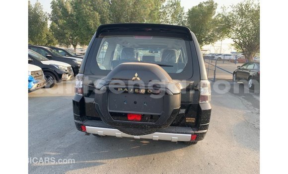 Nunua Imported Mitsubishi Pajero Black Gari ndani ya Import - Dubai nchini Hhohho Nunua Imported Mitsubishi Pajero Black Gari ndani ya Import - Dubai nchini Hhohho