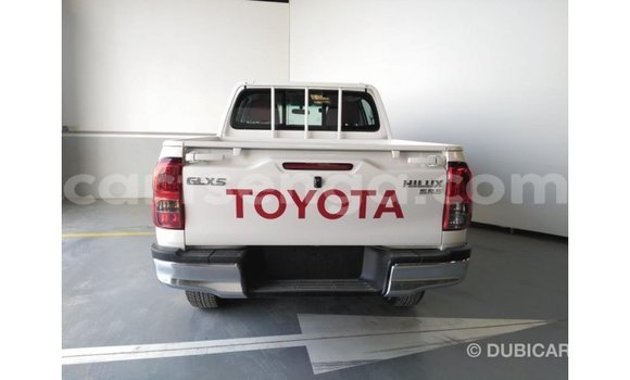 Buy Import Toyota Hilux Other Car in Import - Dubai in Hhohho Buy Import Toyota Hilux Other Car in Import - Dubai in Hhohho