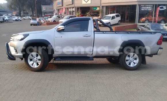Acheter Occasion Voiture Toyota Hilux Gris à Bulembu, Hhohho Acheter Occasion Voiture Toyota Hilux Gris à Bulembu, Hhohho