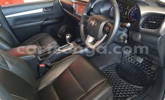 Buy Used Toyota Hilux White Car in Ezulwini in Hhohho Buy Used Toyota Hilux White Car in Ezulwini in Hhohho