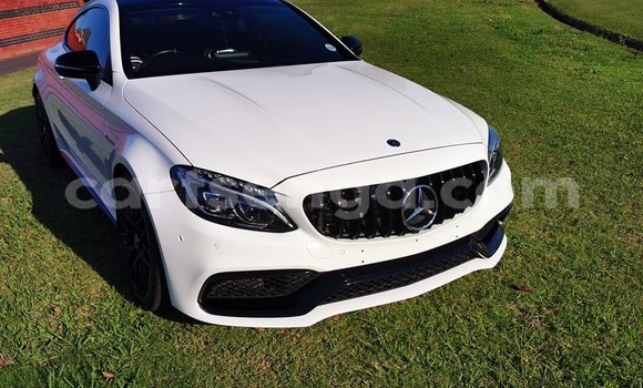 Nunua Ilio tumika Mercedes‒Benz C–Class White Gari ndani ya Bulembu nchini Hhohho Nunua Ilio tumika Mercedes‒Benz C–Class White Gari ndani ya Bulembu nchini Hhohho