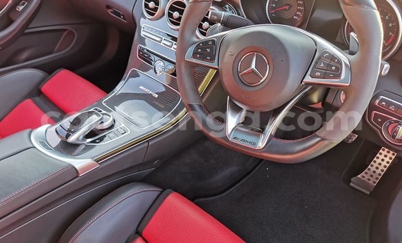 Nunua Ilio tumika Mercedes‒Benz C–Class White Gari ndani ya Bulembu nchini Hhohho Nunua Ilio tumika Mercedes‒Benz C–Class White Gari ndani ya Bulembu nchini Hhohho