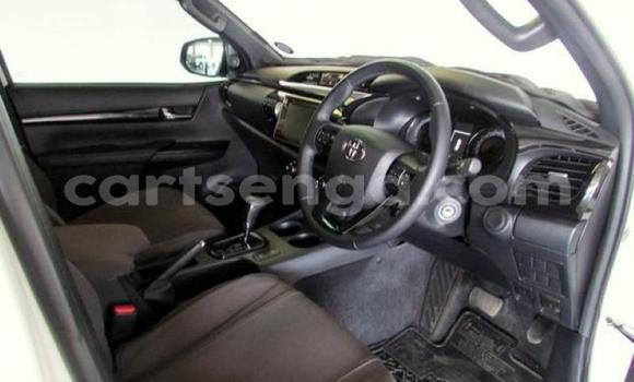 Acheter Occasion Voiture Toyota Hilux Blanc à Mbabane, Manzini Acheter Occasion Voiture Toyota Hilux Blanc à Mbabane, Manzini