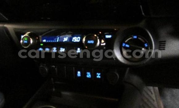 Acheter Occasion Voiture Toyota Hilux Blanc à Mbabane, Manzini Acheter Occasion Voiture Toyota Hilux Blanc à Mbabane, Manzini