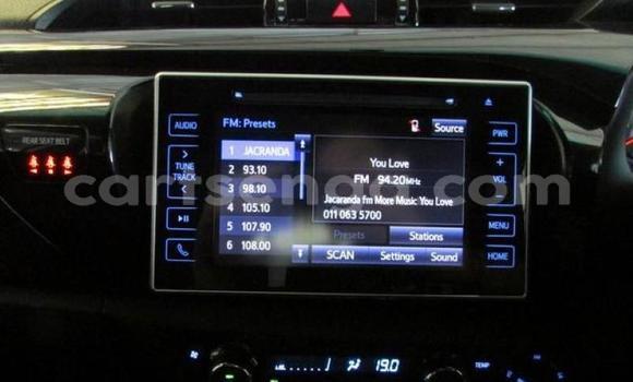 Acheter Occasion Voiture Toyota Hilux Blanc à Mbabane, Manzini Acheter Occasion Voiture Toyota Hilux Blanc à Mbabane, Manzini