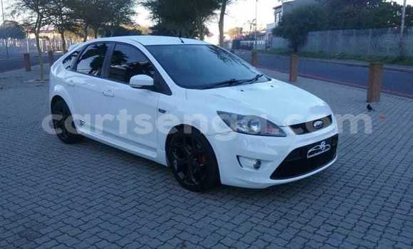 Buy Used Ford Focus White Car in Hlatikulu in Shiselweni District Buy Used Ford Focus White Car in Hlatikulu in Shiselweni District