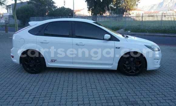 Buy Used Ford Focus White Car in Hlatikulu in Shiselweni District Buy Used Ford Focus White Car in Hlatikulu in Shiselweni District